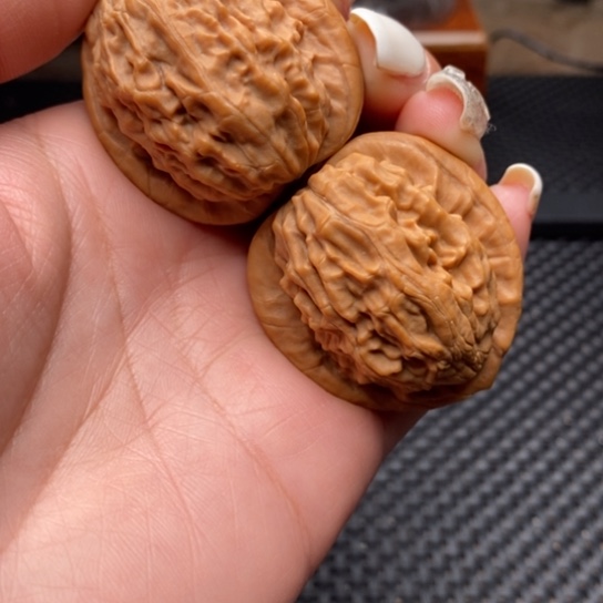 文玩核桃吊坠J****.40全品大红袍