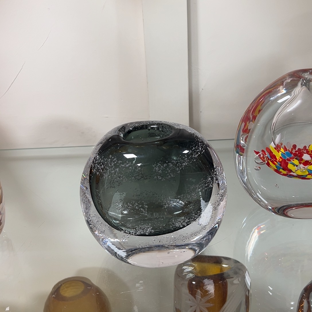 琉璃高14烟灰密集气泡琉璃花器