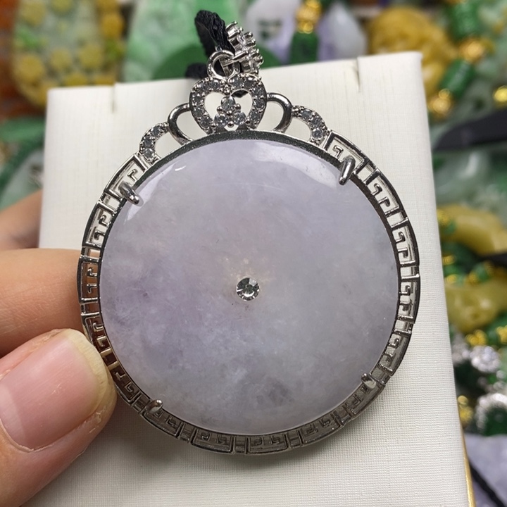 翡翠未镶嵌吊坠(赠链)