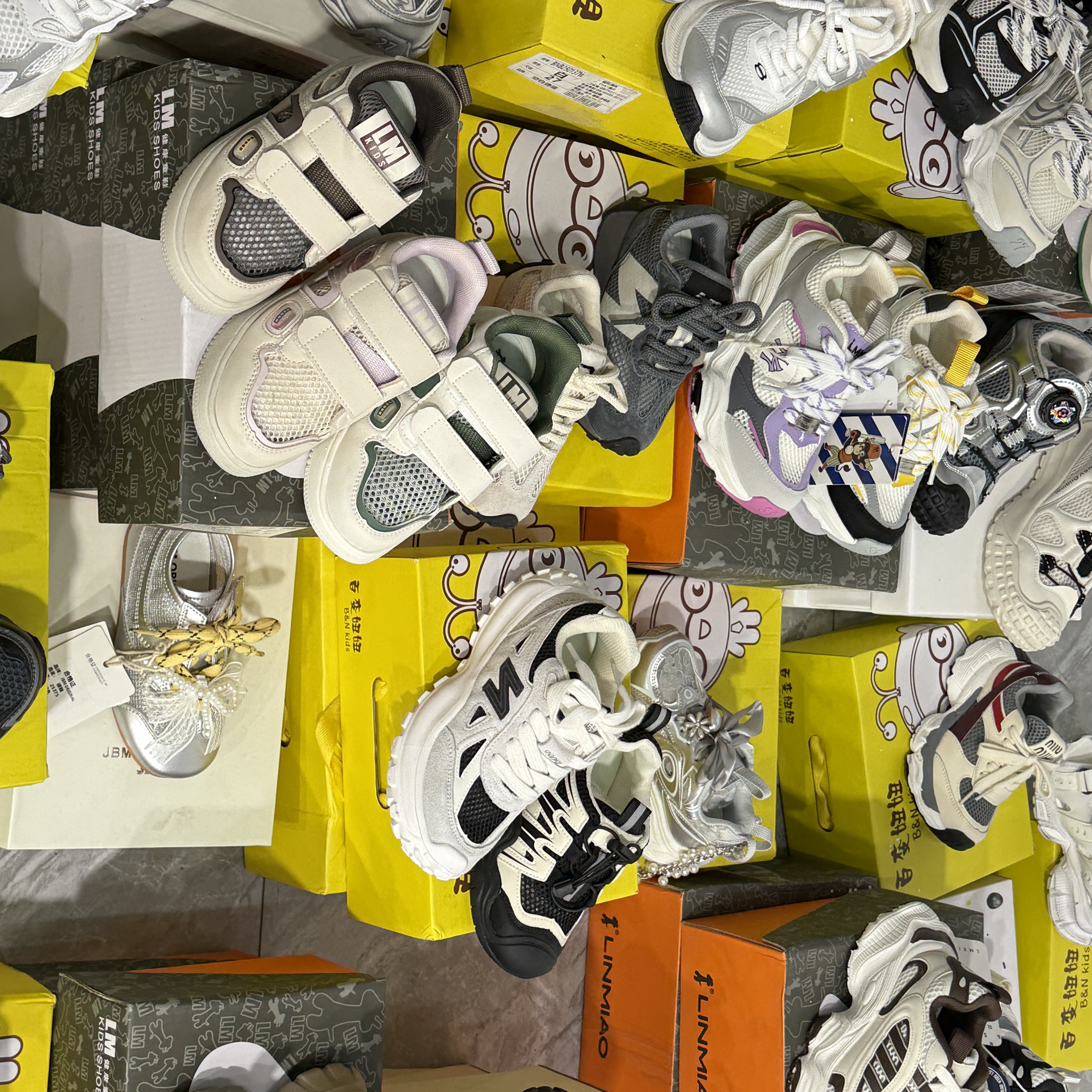  051~100 断码童鞋 默认微瑕 介意勿拍 狂拍狂退仅退款 限制下单