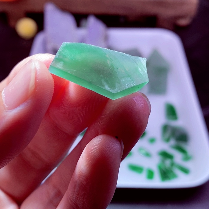 定制翡翠未镶嵌材料