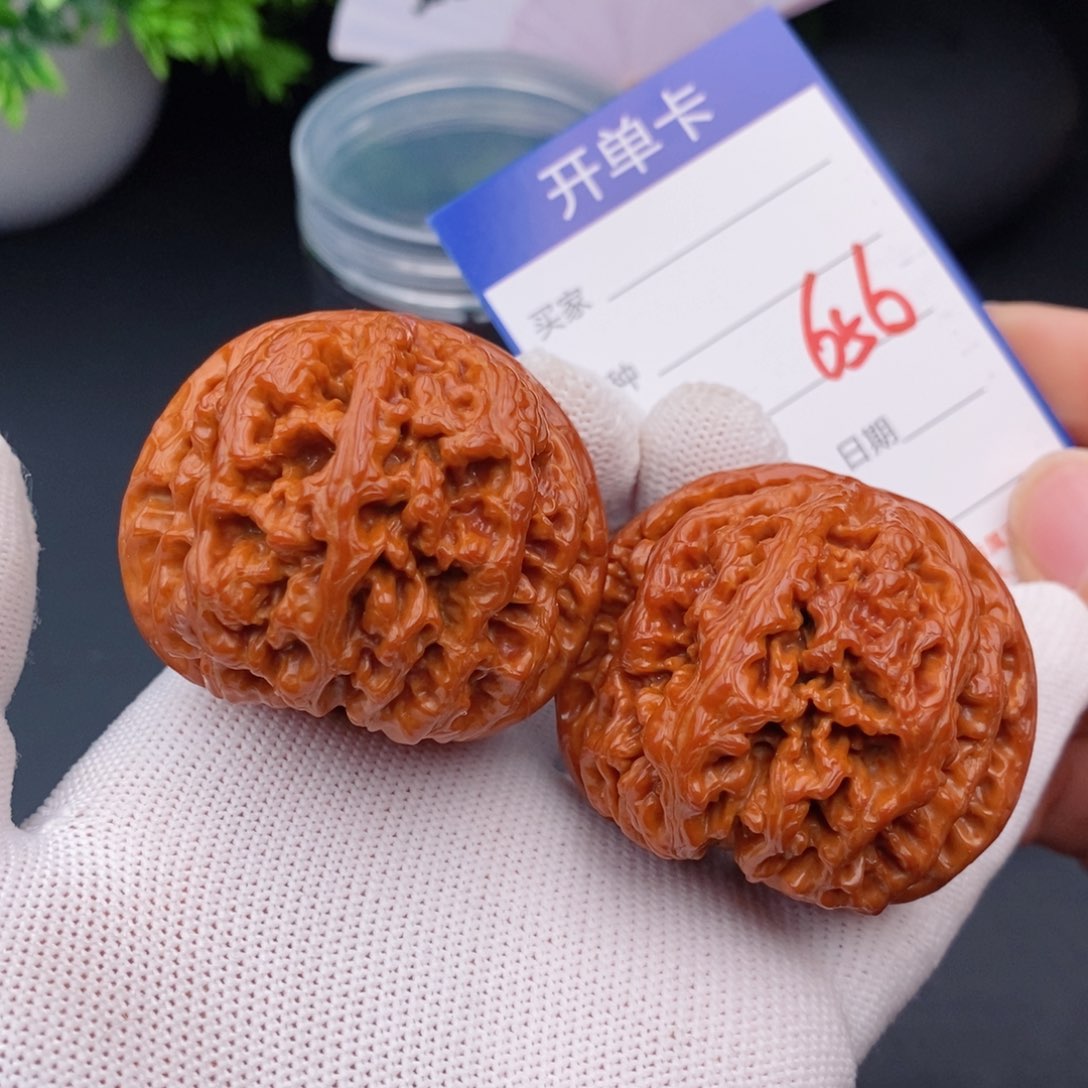 文玩核桃把件47粗筋656