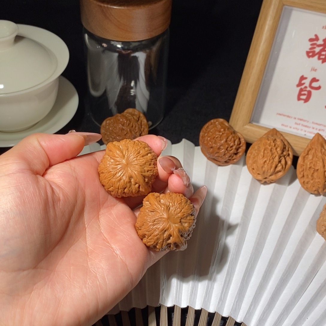 文玩核桃吊坠铁锤妹妹36