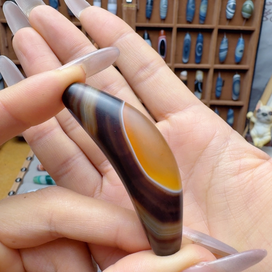 鼎***羽玛瑙/玉髓未镶嵌锁骨