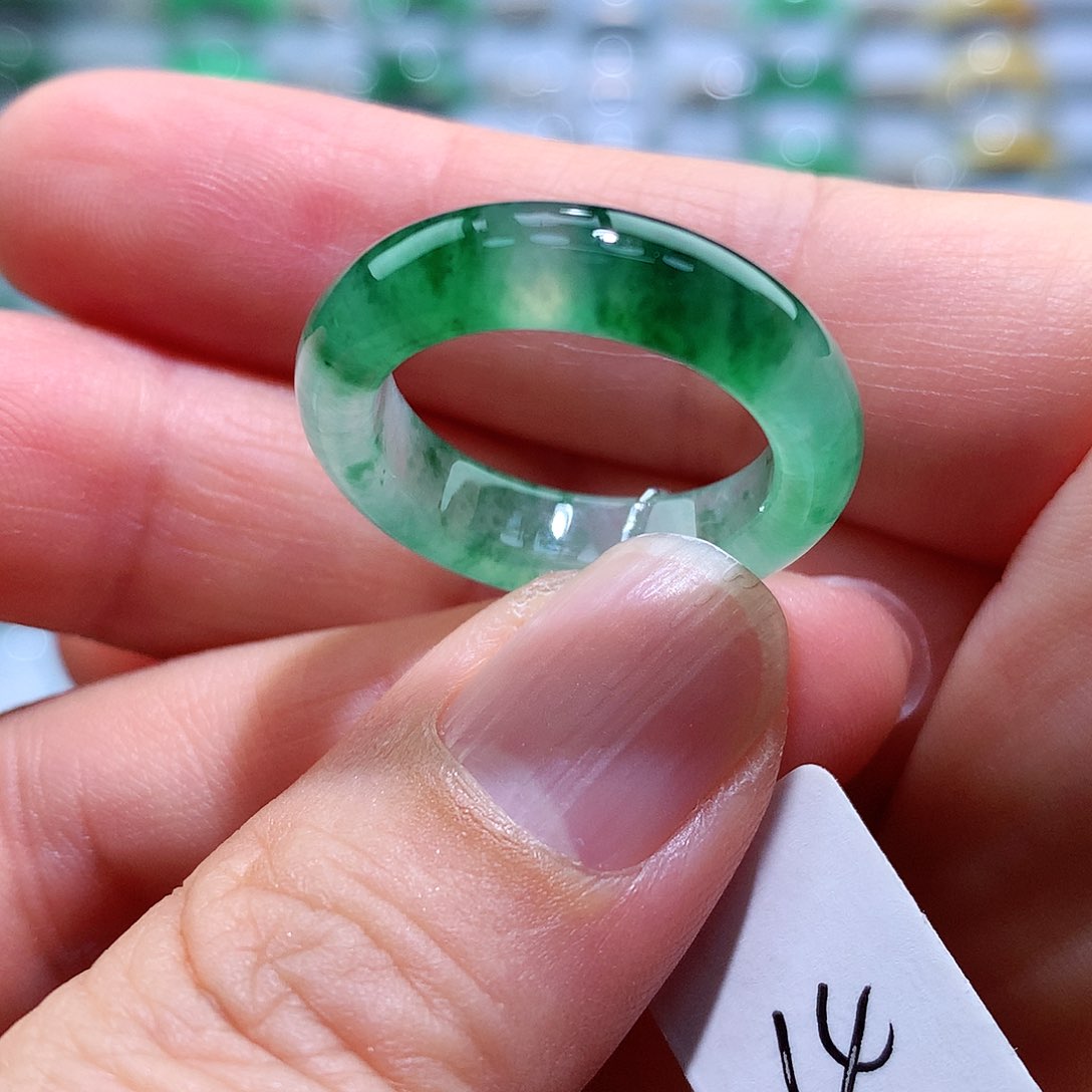 翡翠戒指未镶嵌14号