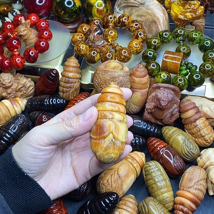 松木琥珀木文玩手串