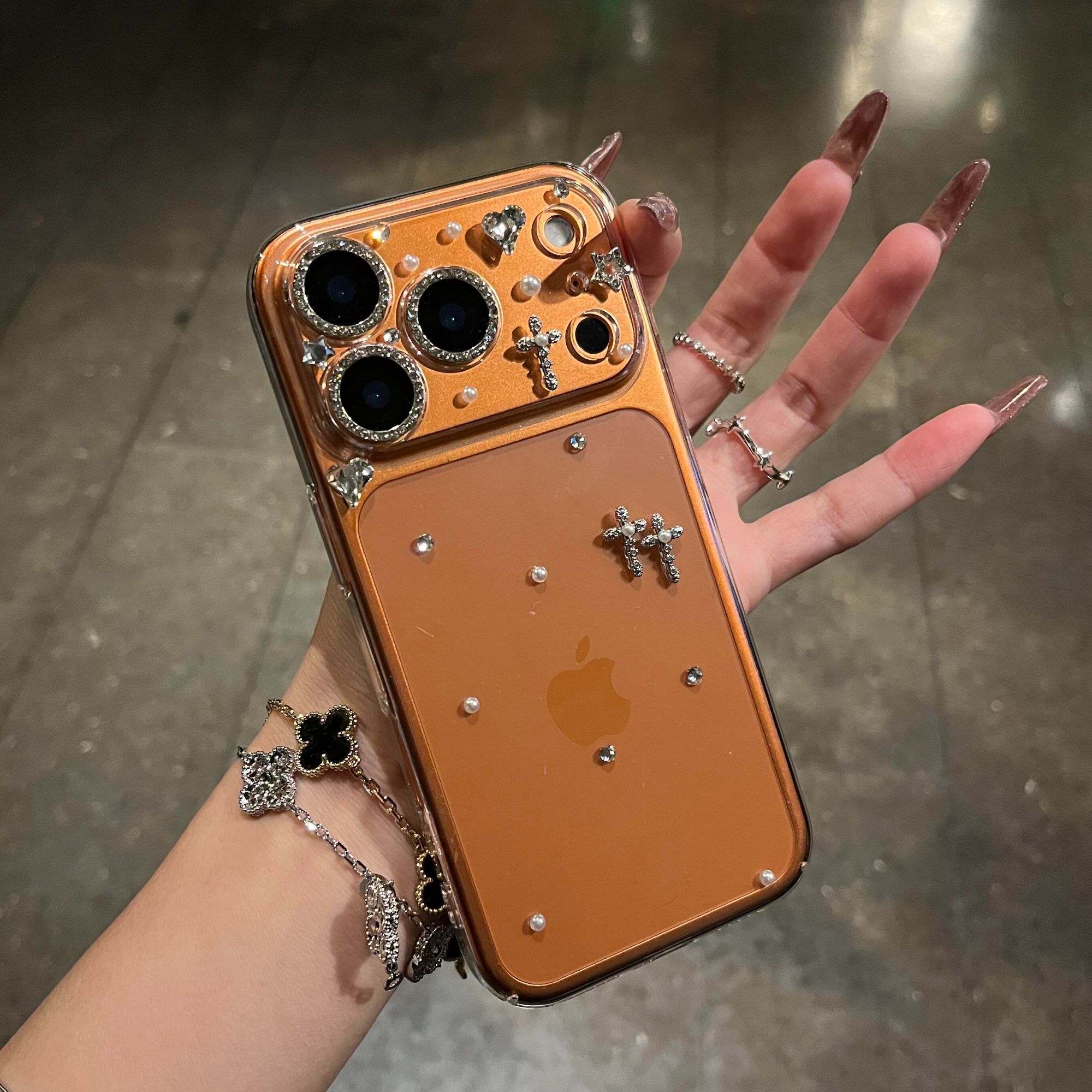 轻奢风闪钻十字架适用于苹果iPhone17promax手机壳16高级感15名媛