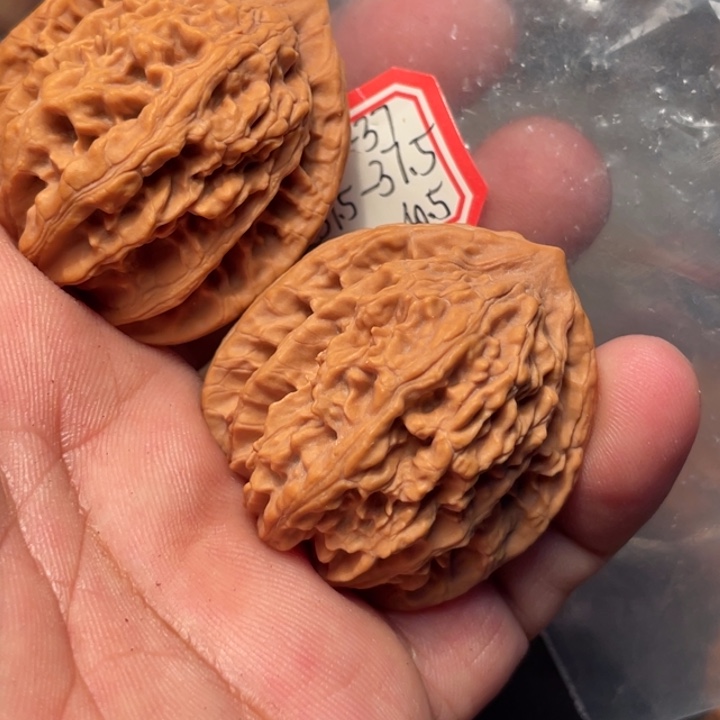 平***静吊坠桃核盘龙虎头