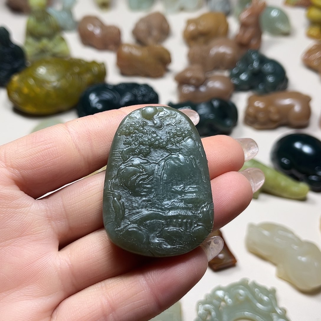 白玉菩提吊坠白玉菩提吊坠