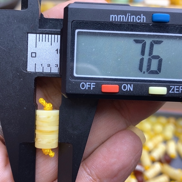 琥珀裸石未镶嵌27号7.6左右隔片微瑕