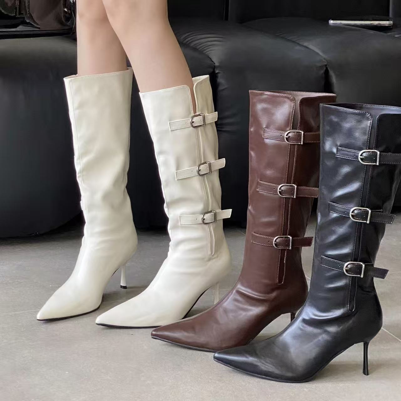 DS 单里尖头细高跟皮带扣骑士长筒靴-83826