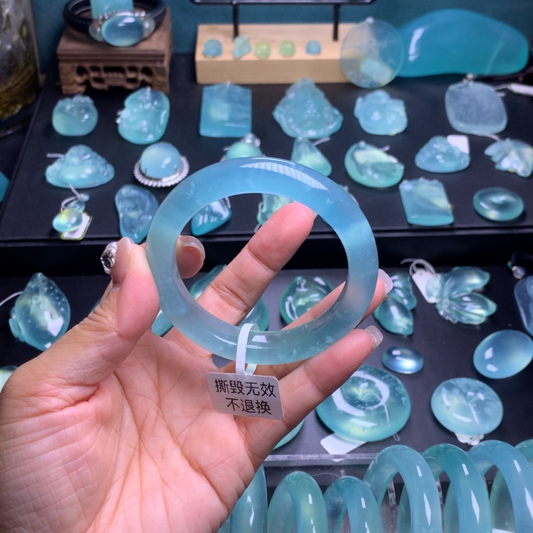 蛇纹石玉手镯52未镶嵌