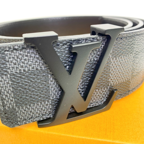 全新未使用 LouisVuitton/路易威登 Lv黑色棋盘格印花皮带