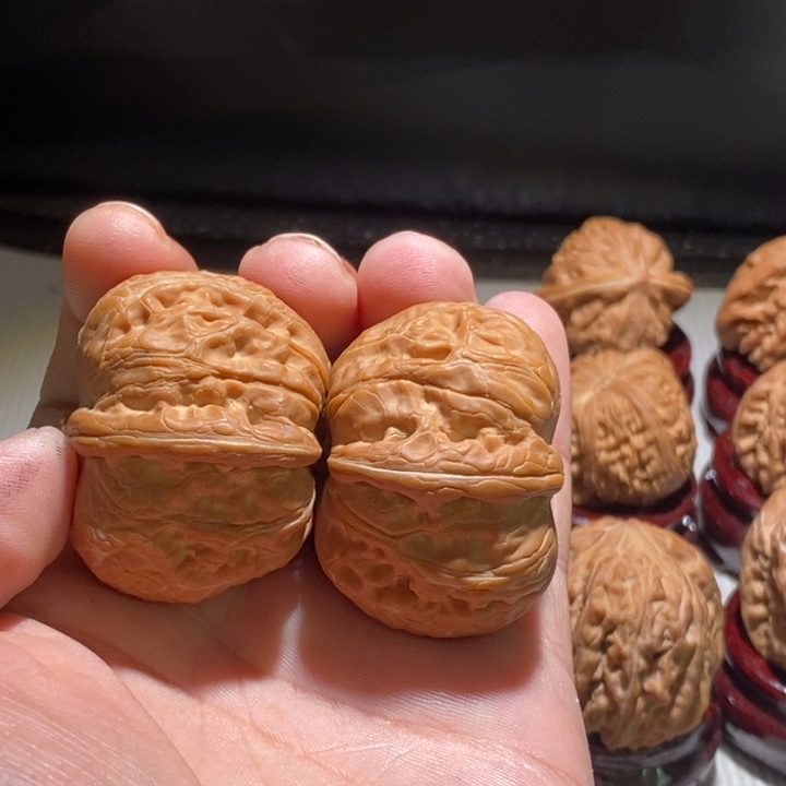 Z***Z文玩核桃把件43元宝