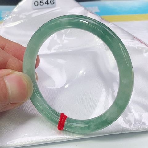 翡翠手镯未镶嵌0546号