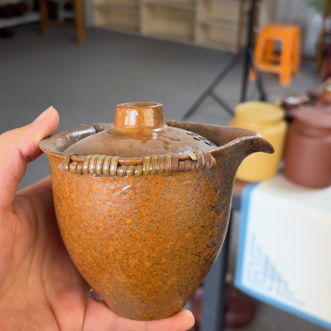 紫砂茶叶罐手抓壶