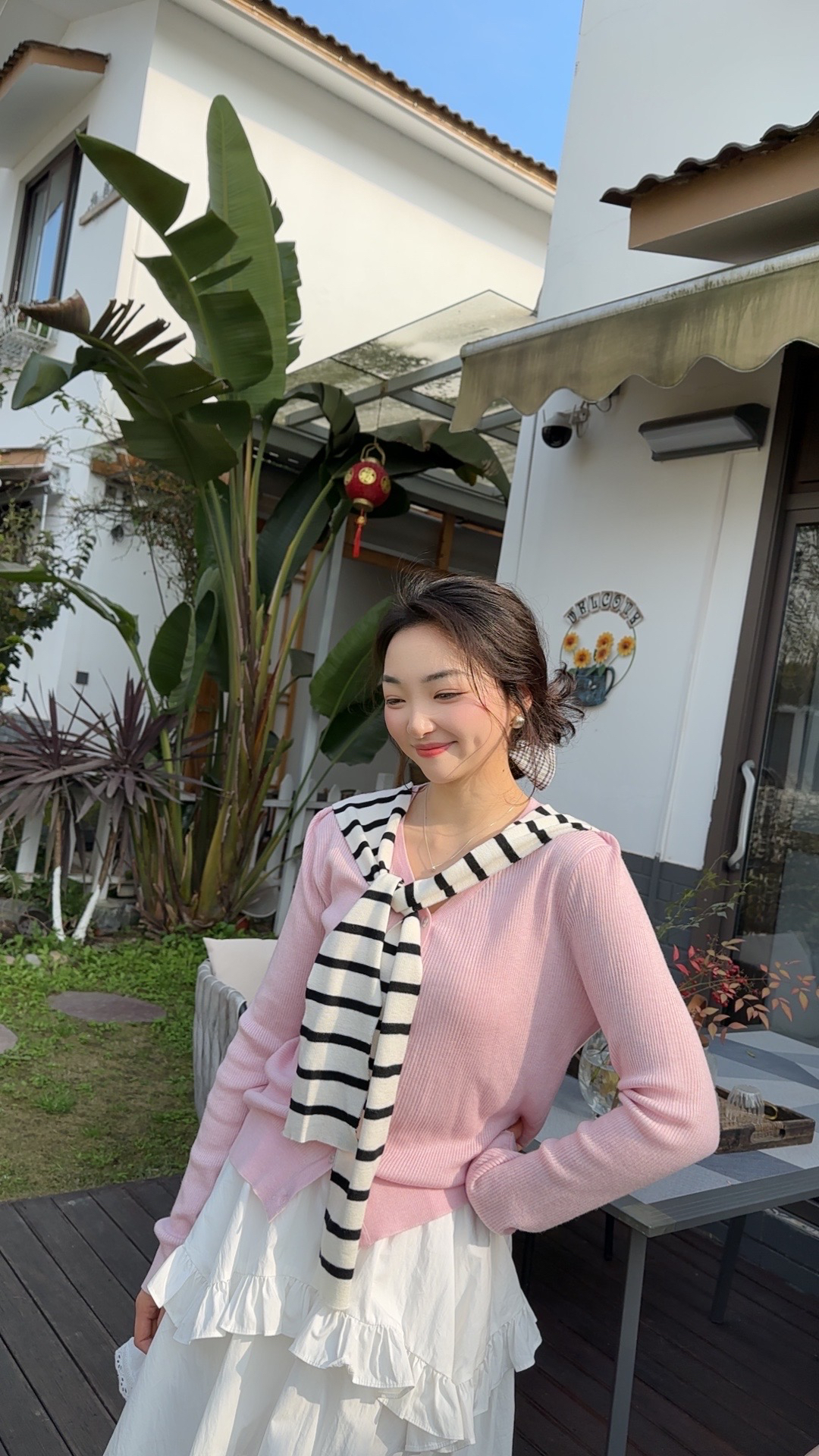 披肩的针织小衫衣服