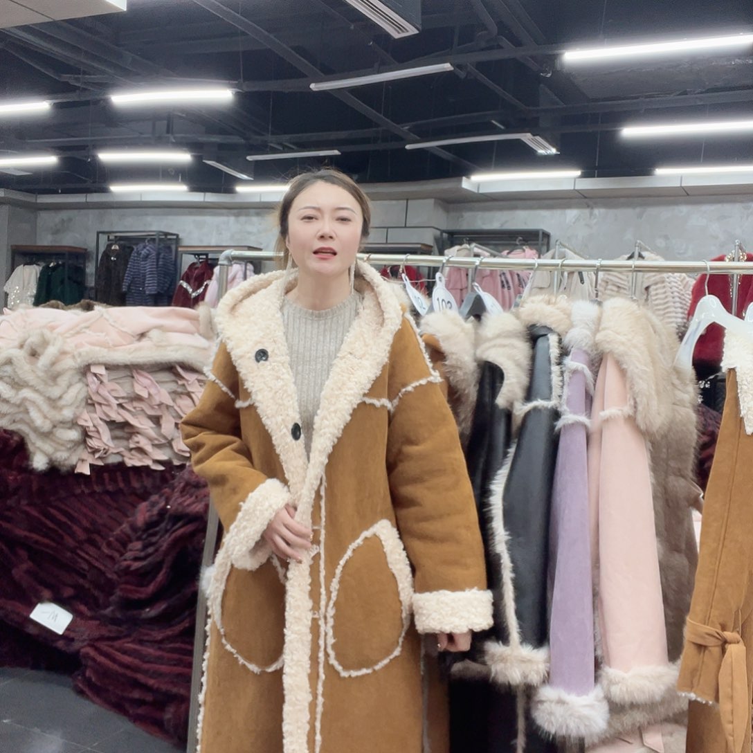 长款咖色大衣好看