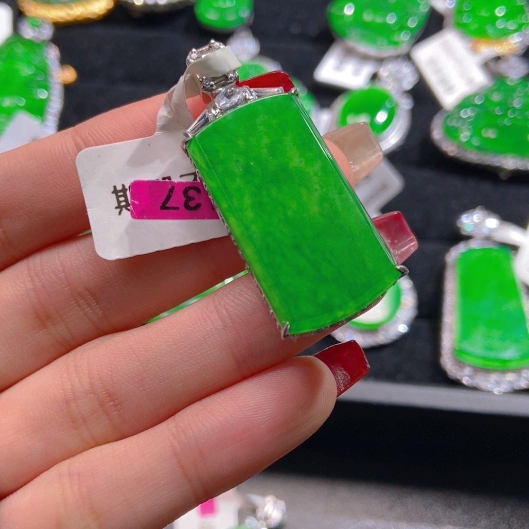 翡翠吊坠(不含链)银S925镶嵌