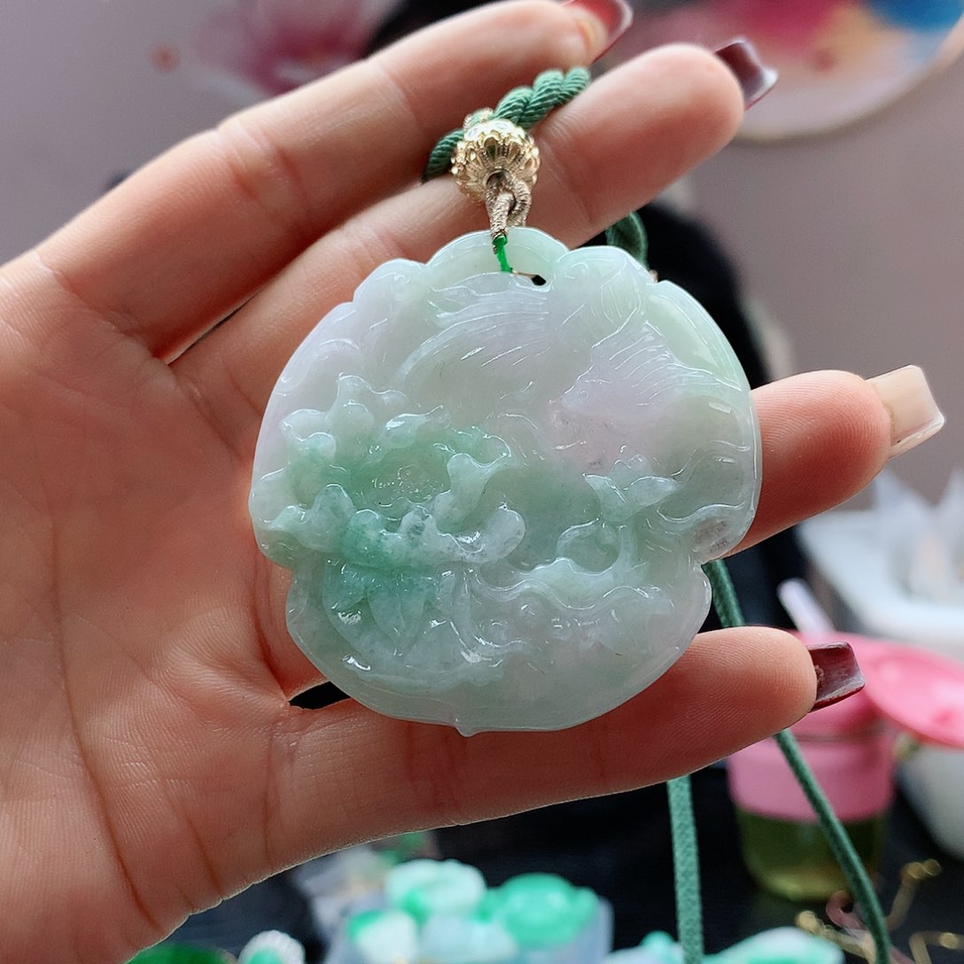 【闪购商品】翡翠吊坠(赠链)未镶嵌