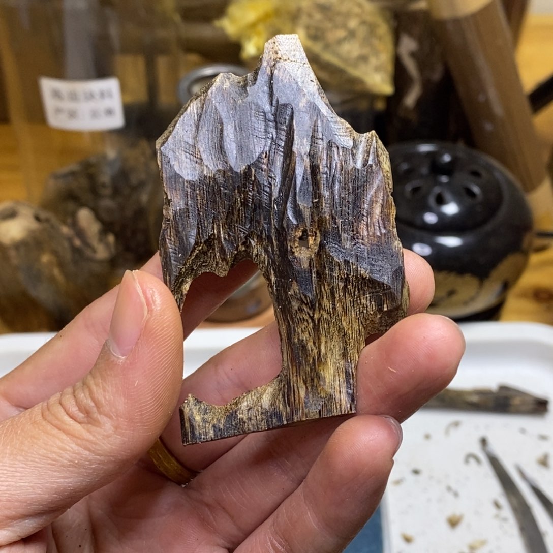 沉香高油香薰海南透顶绿11克