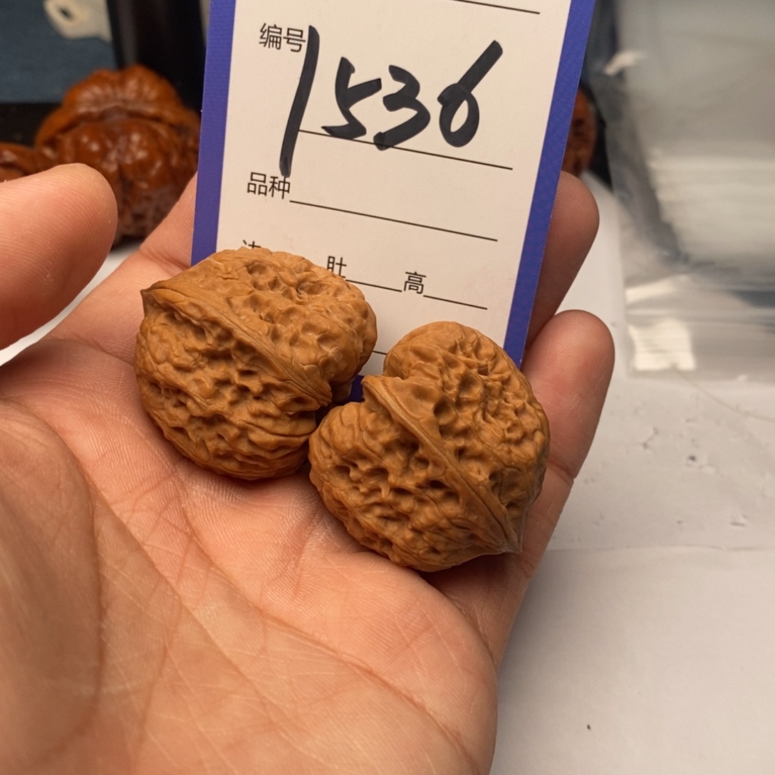 把件文玩核桃1536