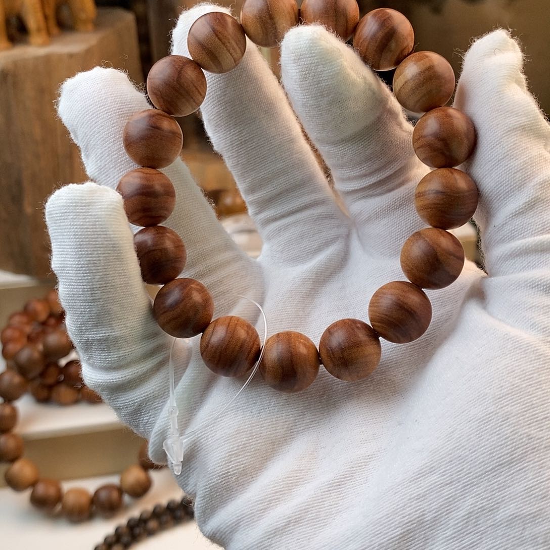 檀香木其他横纹黑肉虎皮纹1.2沉水全品