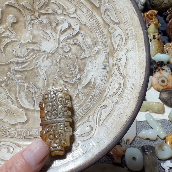 反***英瓷片刻花瓷盘111111