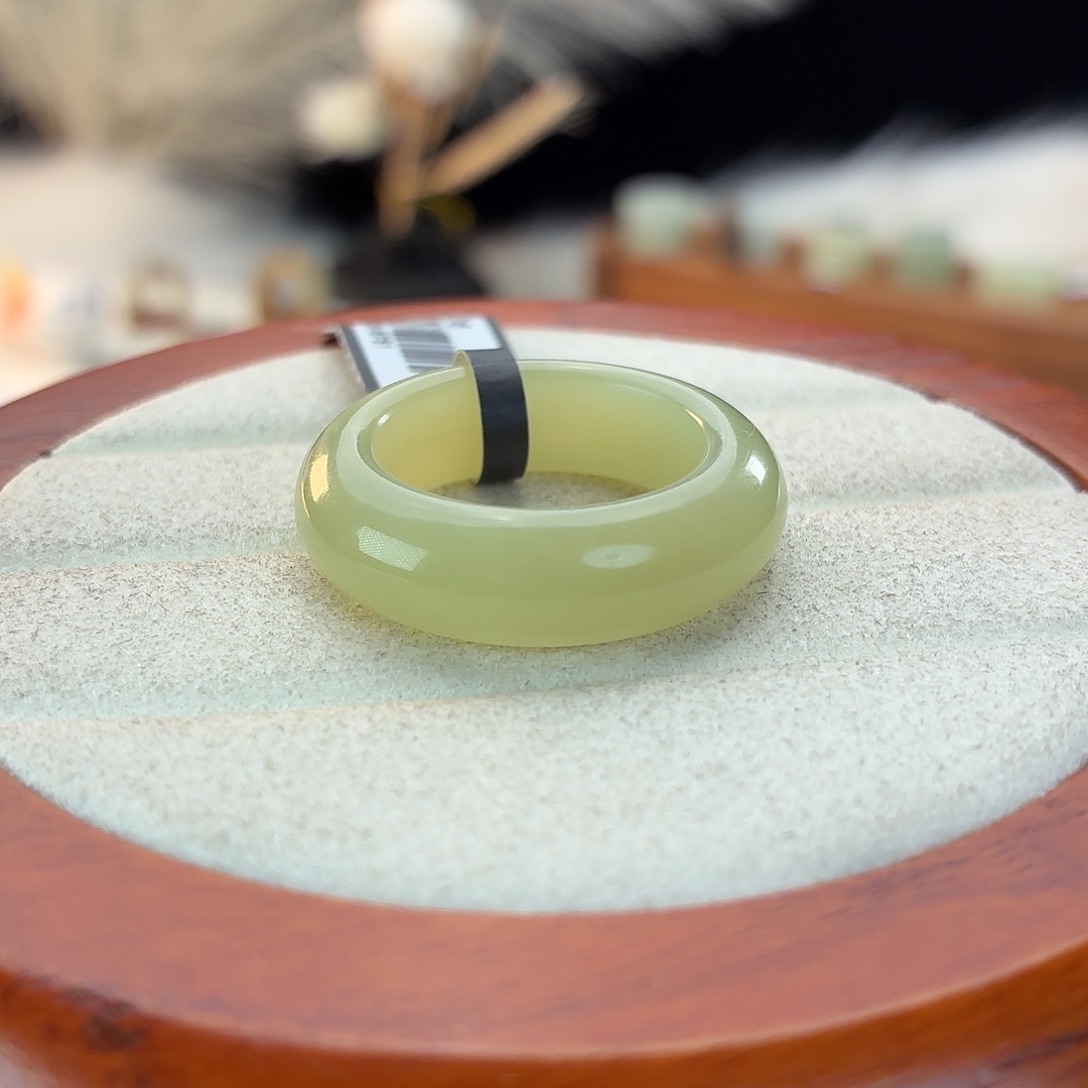 和田玉未镶嵌戒指i20黄绿轮胎19.2mm