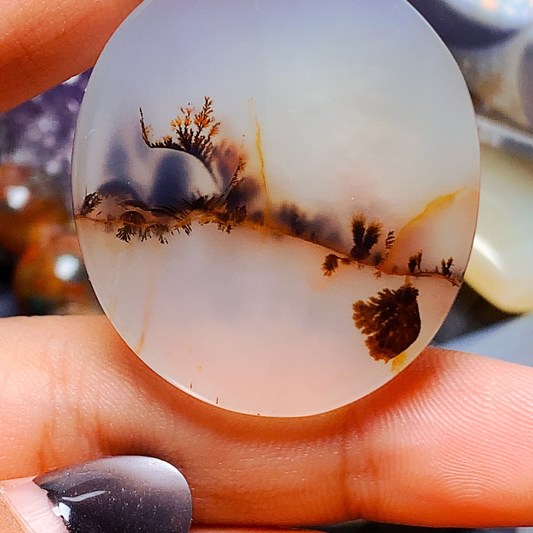 未镶嵌颈饰玛瑙/玉髓盛