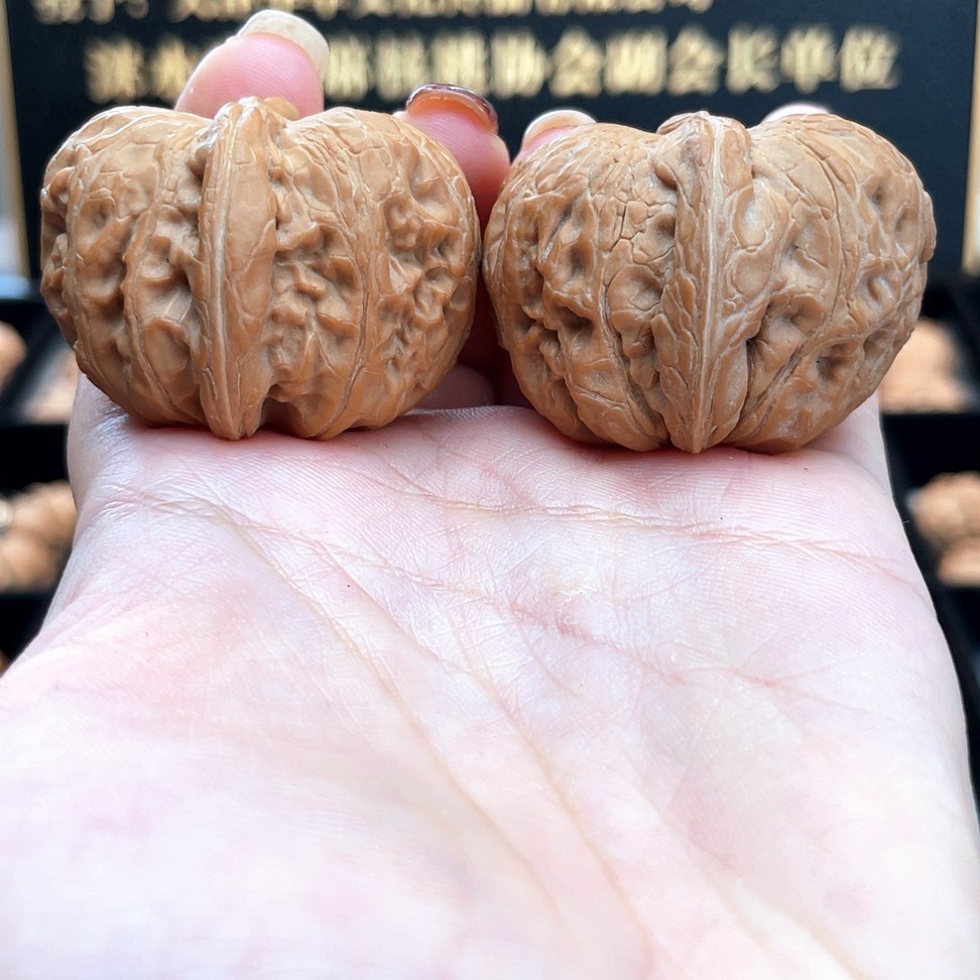 把件文玩核桃40毕业级全品翘肩元宝40s1