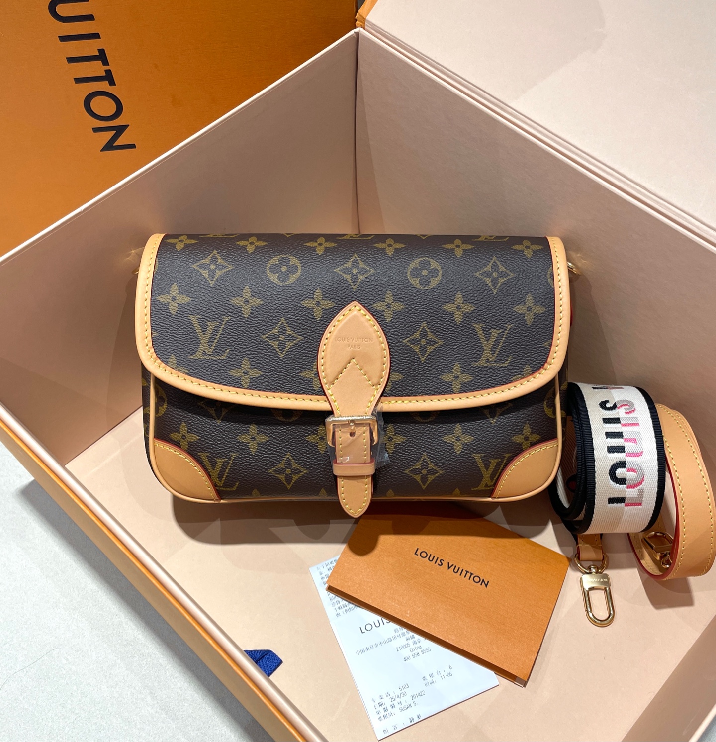 99新 LouisVuitton/路易威登 老花法棍包黑肩带芯片款闲置新/2528