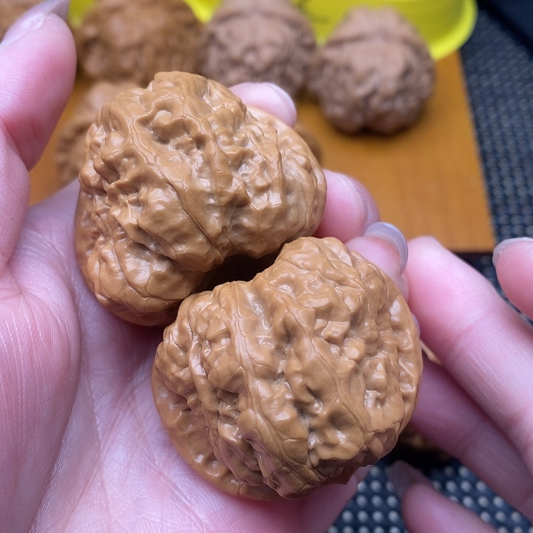 文玩核桃吊坠边41左右