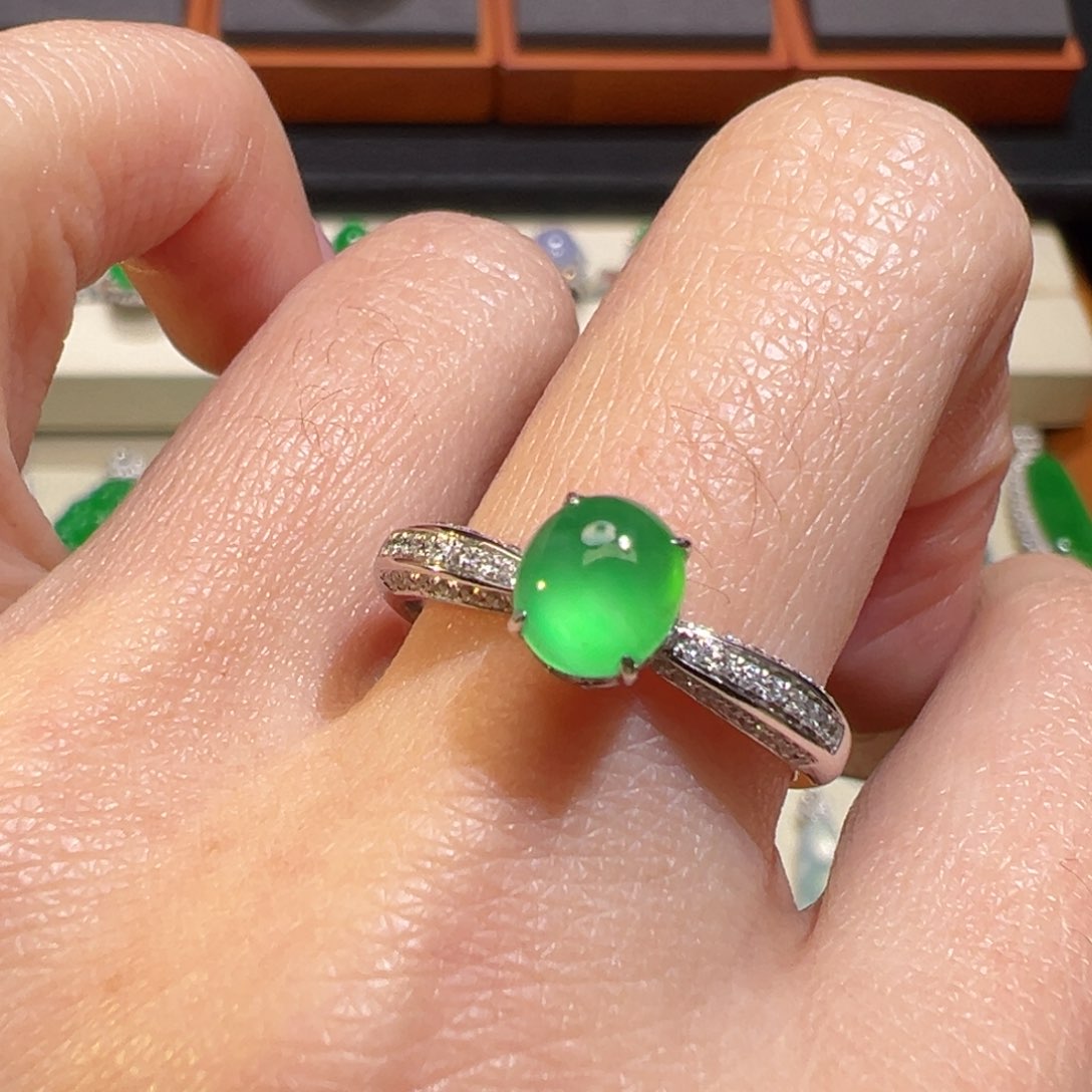 翡翠戒指18K金镶嵌收到货48小时鉴赏期