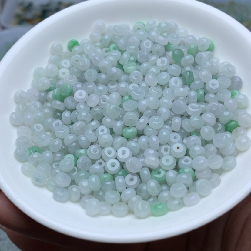 【闪购商品】翡翠手链未镶嵌卡3乘5冰绿白算盘100颗