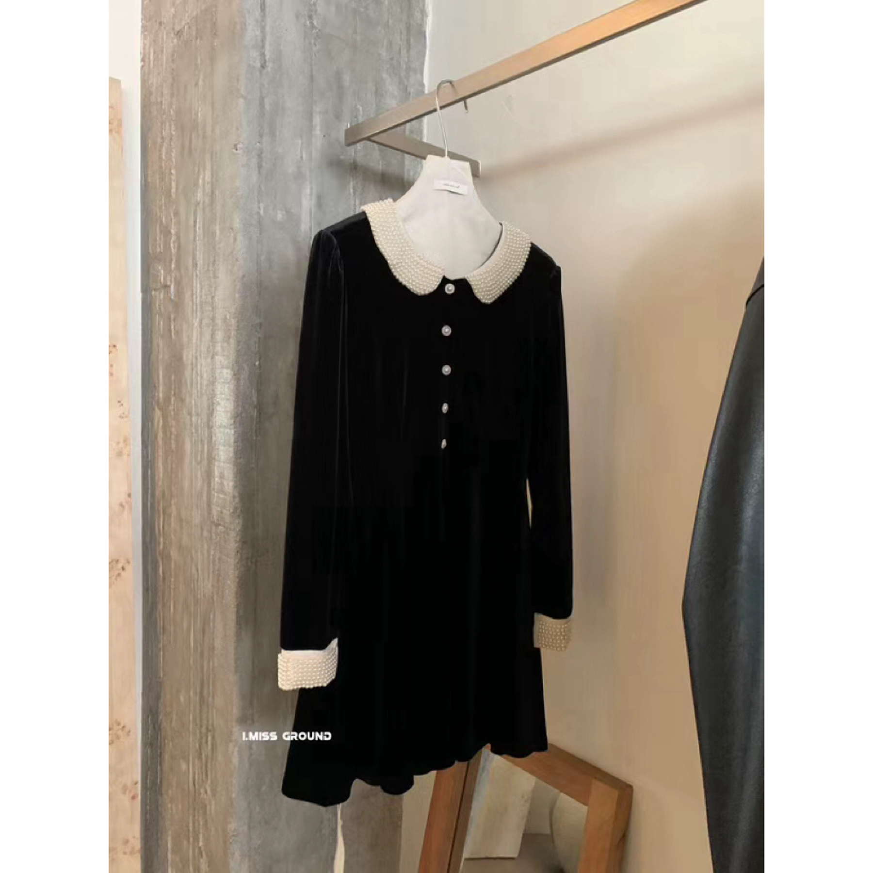 imiss@80885 韩系千金风珍珠领丝绒连衣裙（裙长90左右