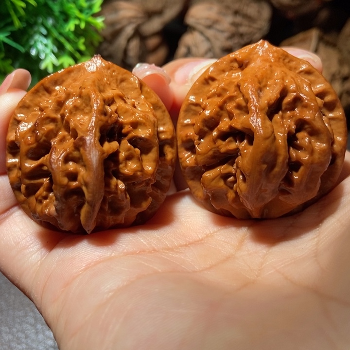 把件文玩核桃东北楸子小雪18