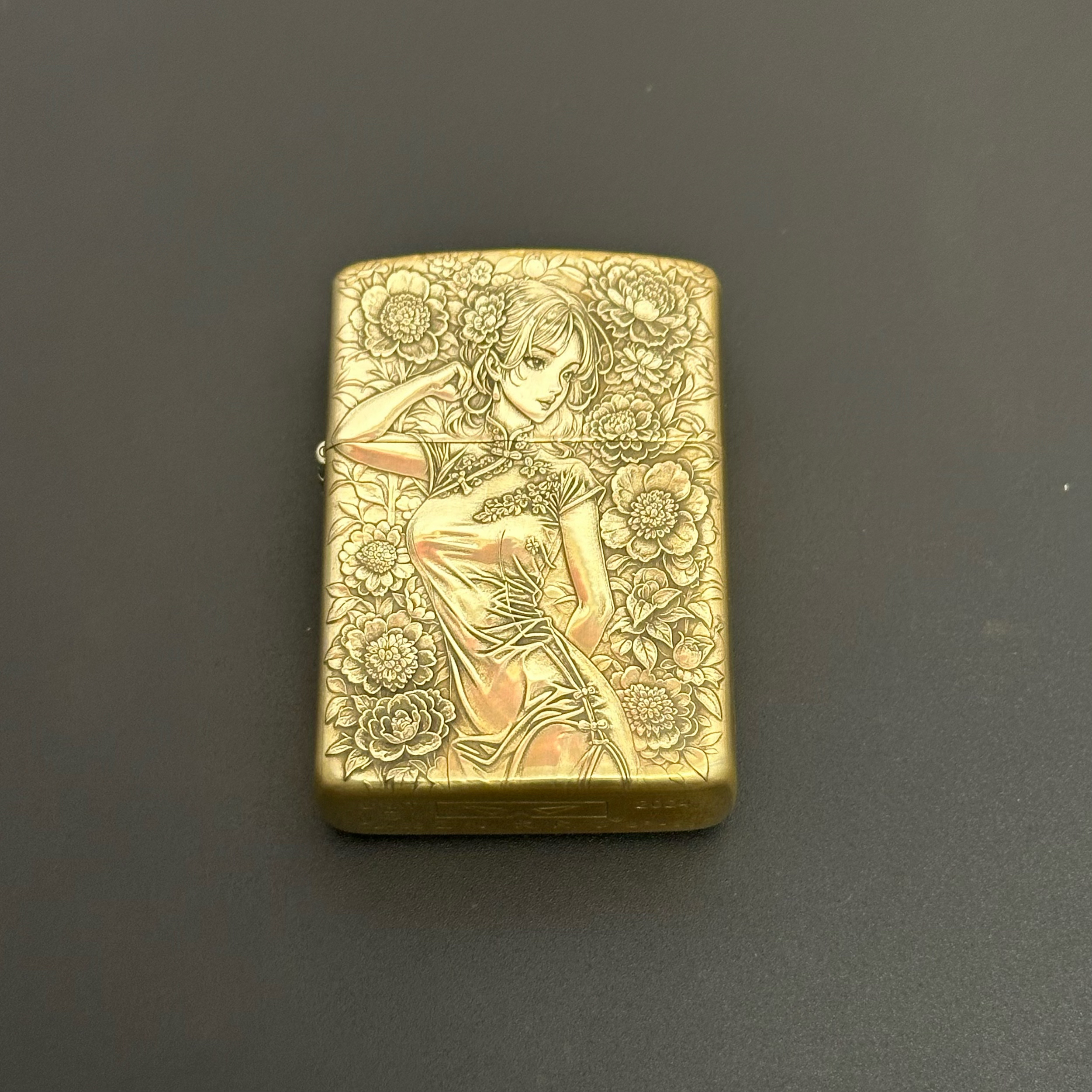 ZORRO 烈焰打火机工作室出品玫瑰花女孩，精工浮雕砂轮打火机