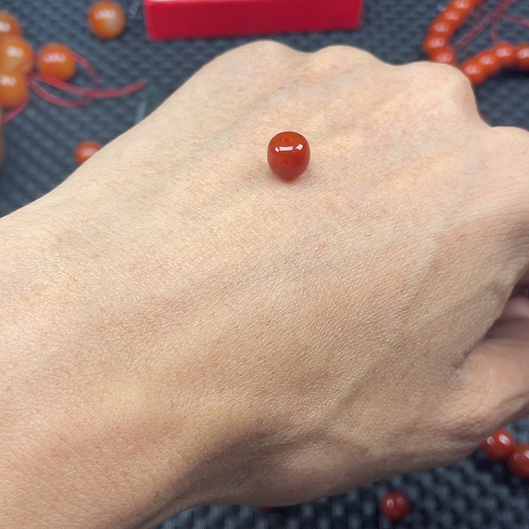 南红玛瑙未镶嵌老型卡7+单颗