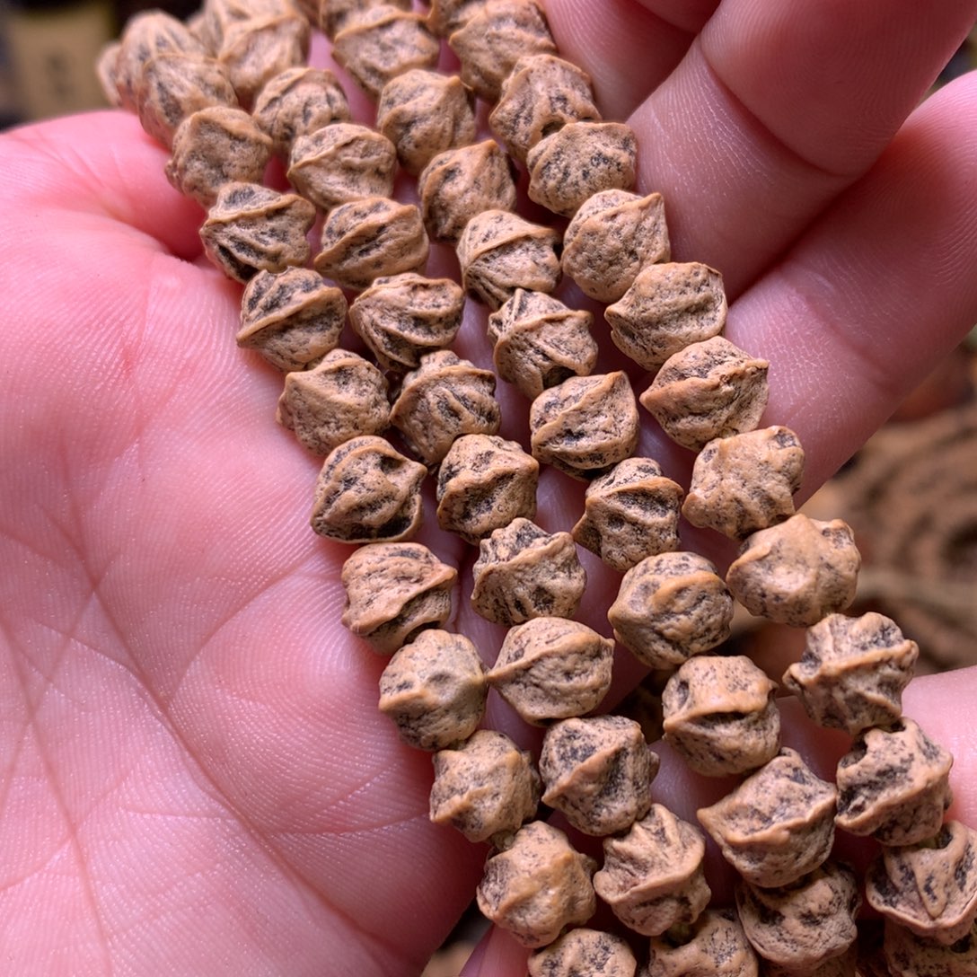 啊***華柏香籽/百香籽吊坠