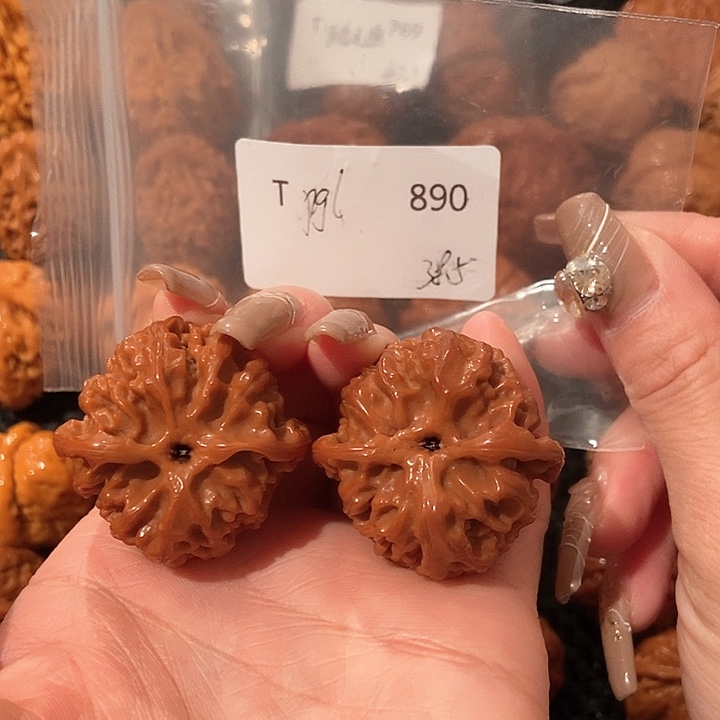 文玩核桃吊坠苹果38.5