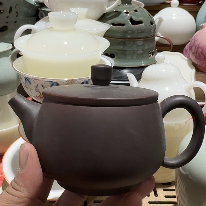 微***辣瑕疵茶具，介意勿拍