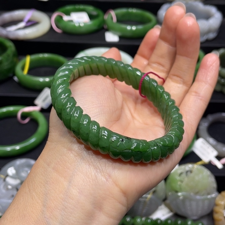 和田玉手镯58圈口 编号91未镶嵌