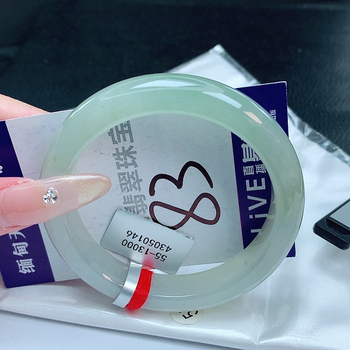 翡翠手镯未镶嵌缅甸天然a货翡翠手镯