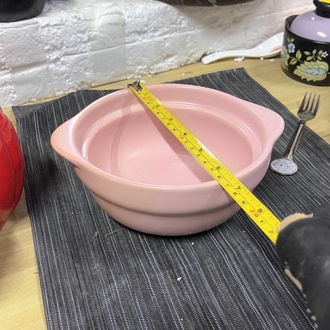 微瑕，明火，口径16厘米，高度6变形粉色