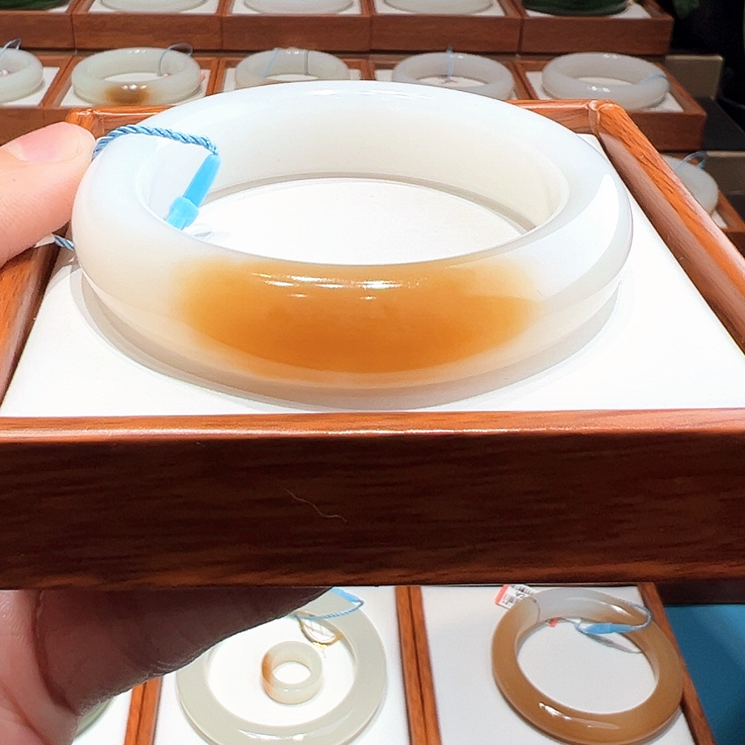 和田玉手镯54未镶嵌雪***雪