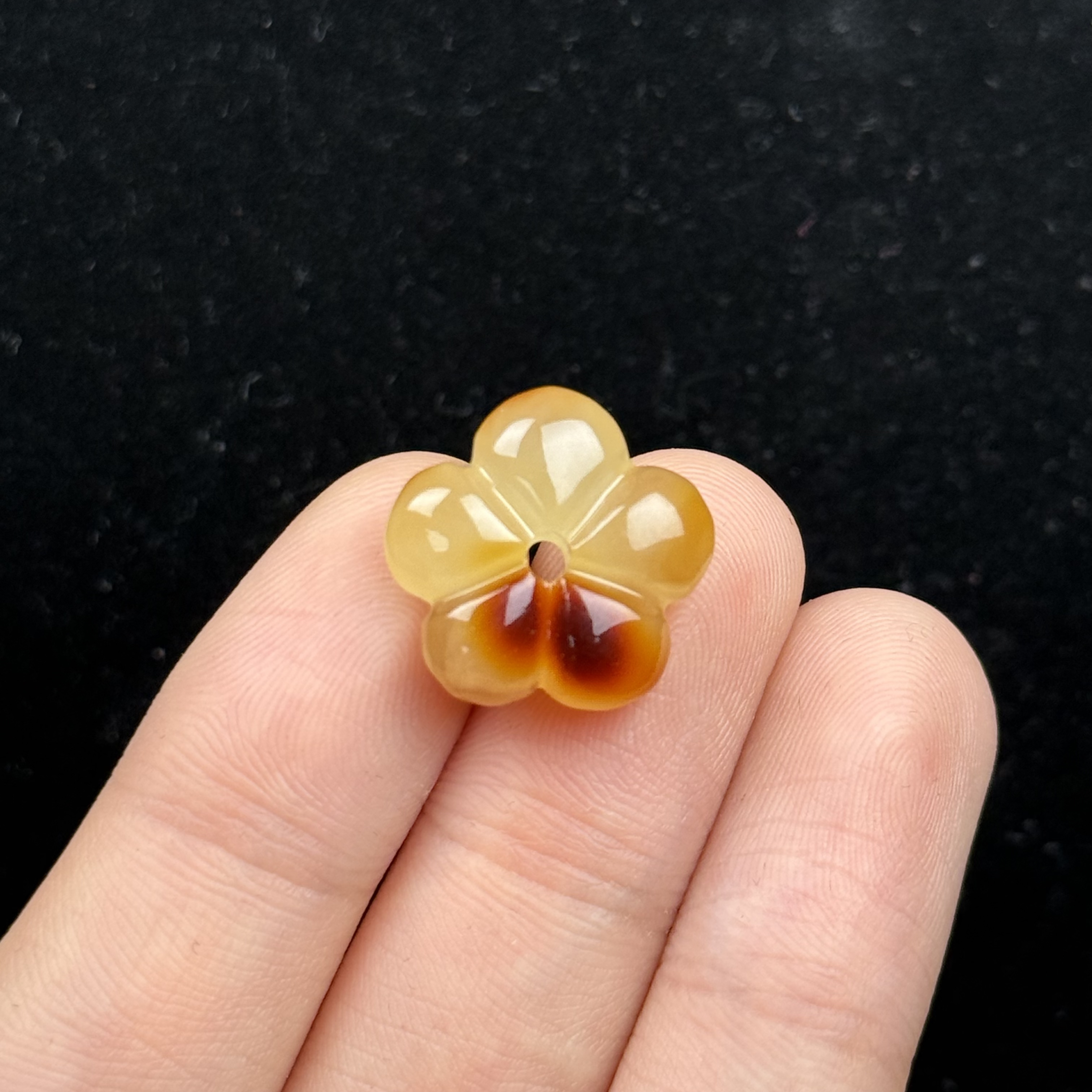 K9159天然原矿 蜜蜡小花 17*6.7mm支持复检假一罚十