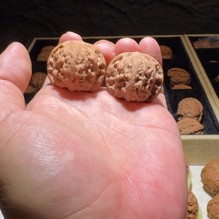 吊坠文玩核桃35野狼