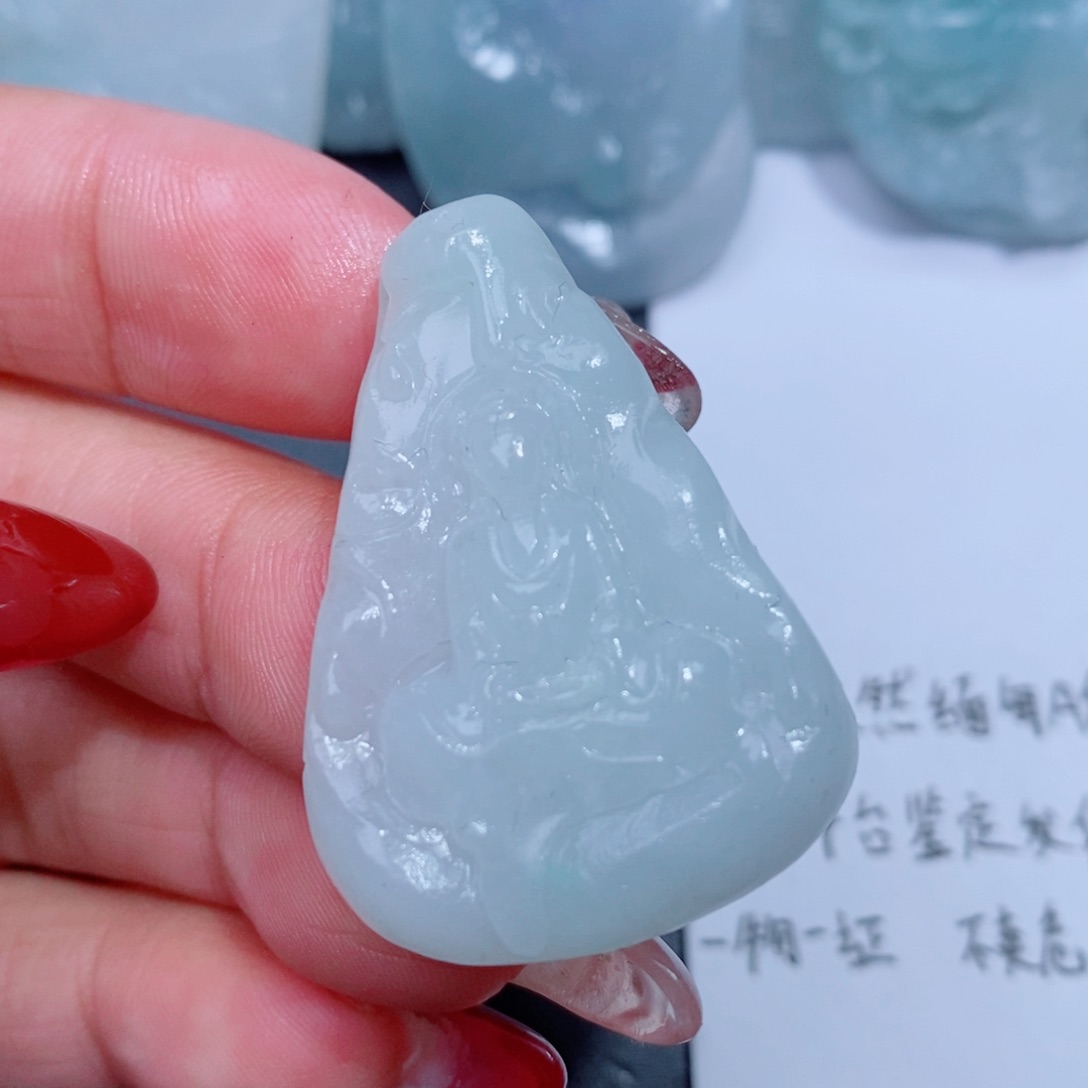 定制翡翠吊坠未镶嵌