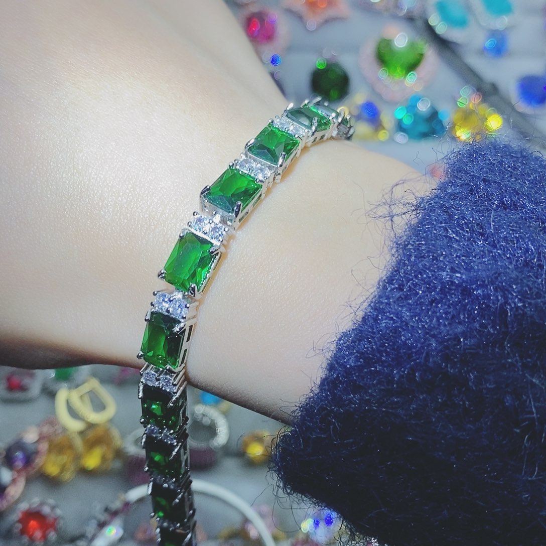 【闪购商品】托帕石耳饰银S925镶嵌